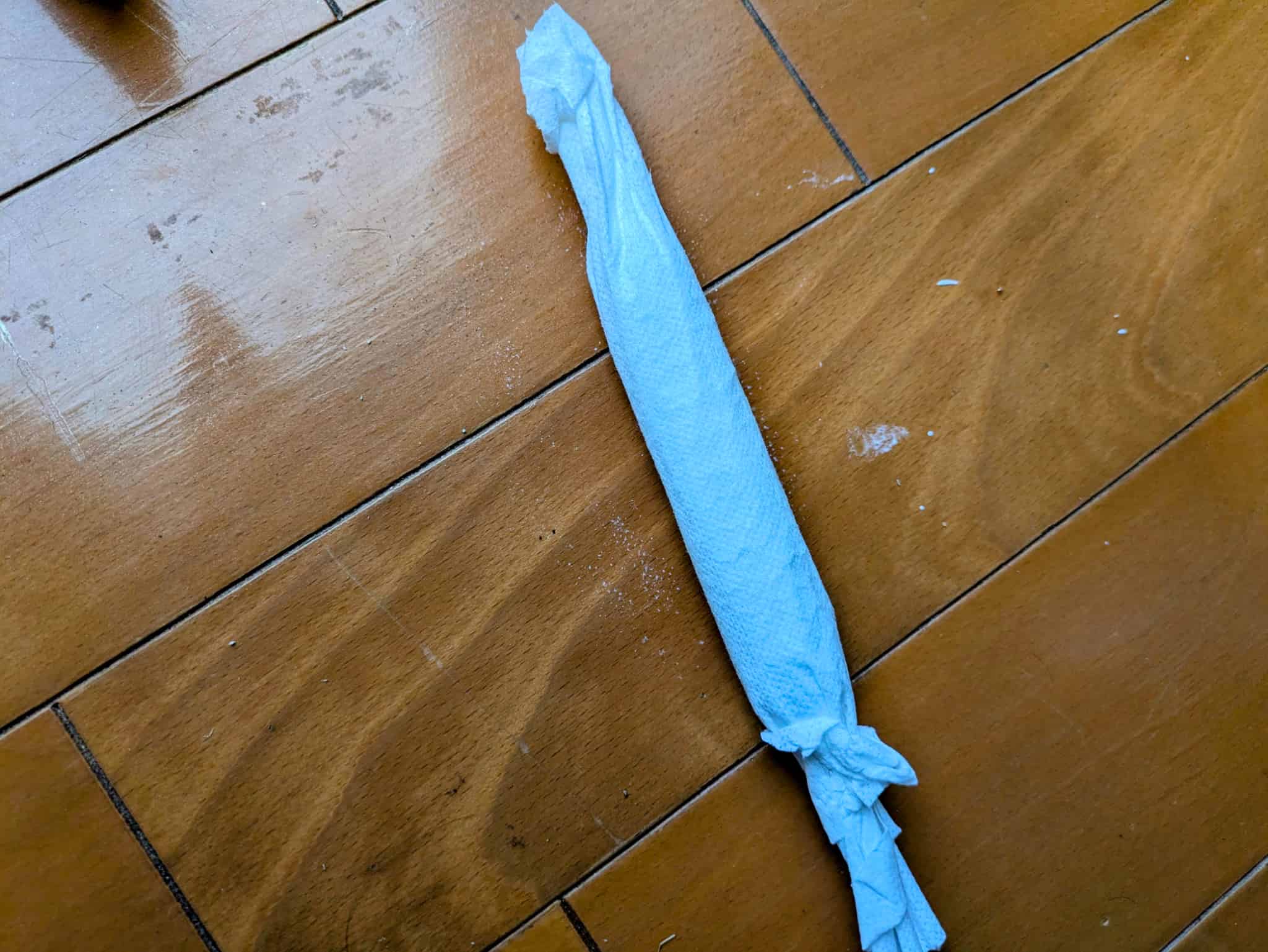 ボンドで引っ付けながら